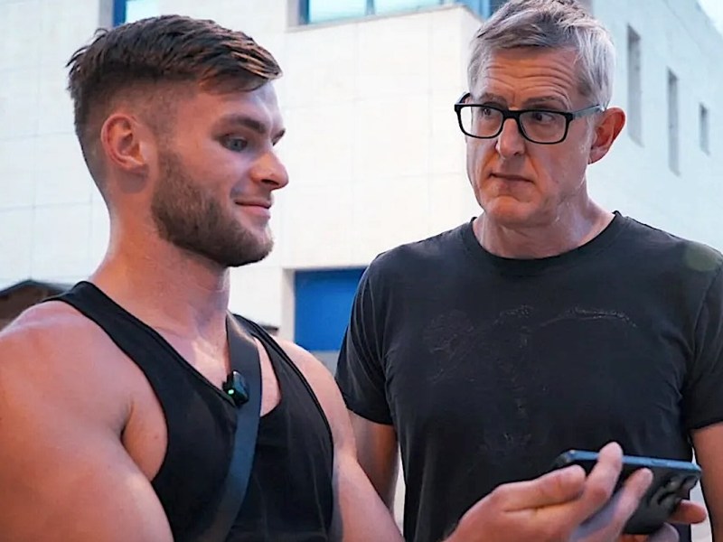 Crítica de “Louis Theroux: Dentro de la machosfera”: de Adrian Choa: Contra la masculinidad&nbsp;tóxica